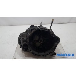 Opel - Vivaro - Gearbox