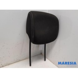 Renault - Clio - Headrest