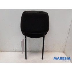 Renault - Clio - Headrest