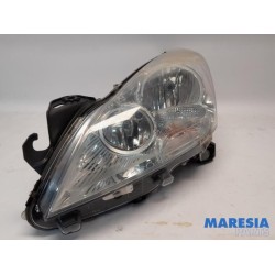 Peugeot - 5008 - Koplamp links