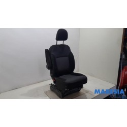 Opel - Vivaro - Sitz links