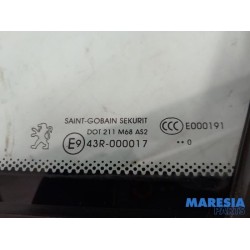 Peugeot - 5008 - Dreieckfenster links vorne