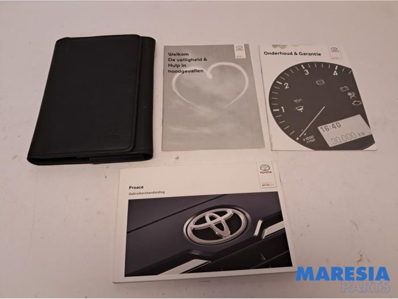 Toyota - Pro-Ace - Instruction Booklet