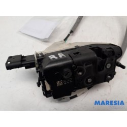 Toyota - Pro-Ace - Sliding door lock mechanism, right