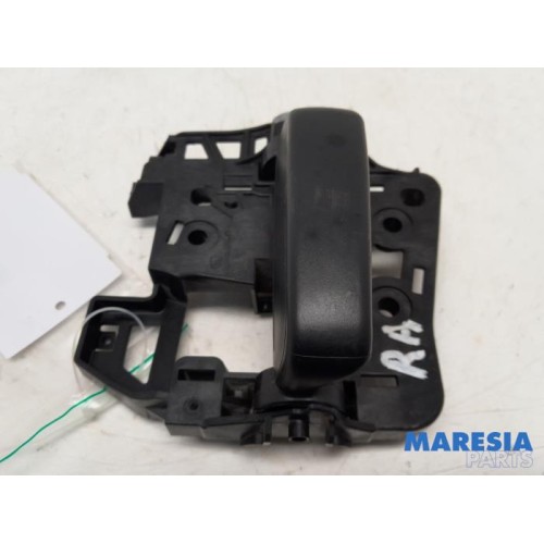 Toyota - Pro-Ace - Sliding door handle, right