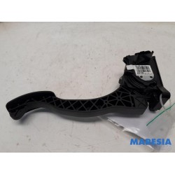 Toyota - Pro-Ace - Gaspedal