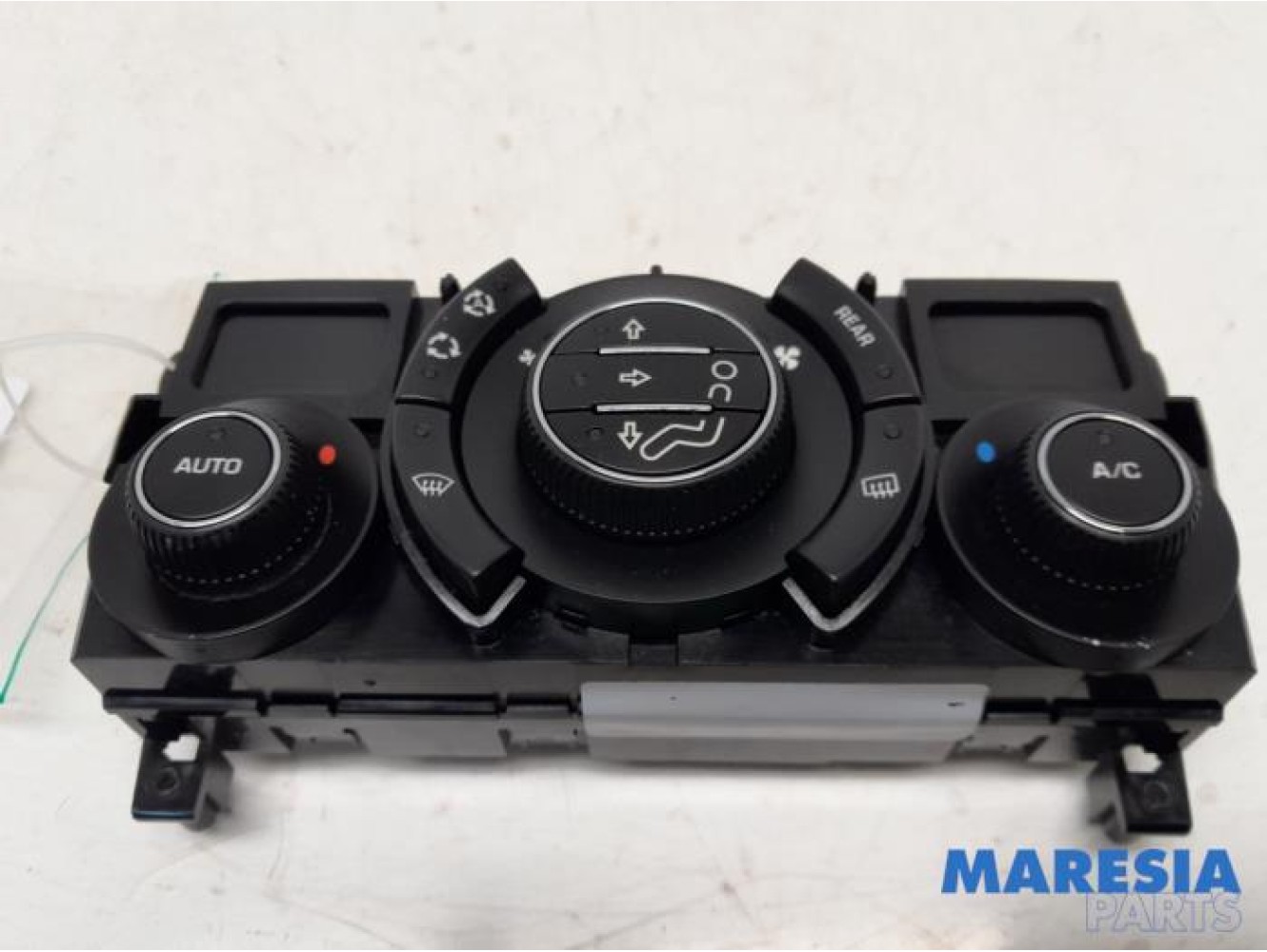 Peugeot - 5008 - Air conditioning control panel