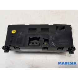 Peugeot - 5008 - Air conditioning control panel
