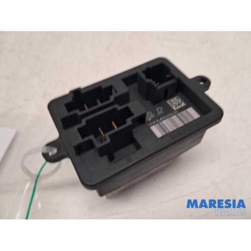 Toyota - Pro-Ace - Heater resistor