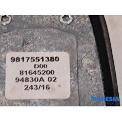 Toyota - Pro-Ace - Antenne