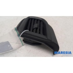 Toyota - Pro-Ace - Dashboard vent