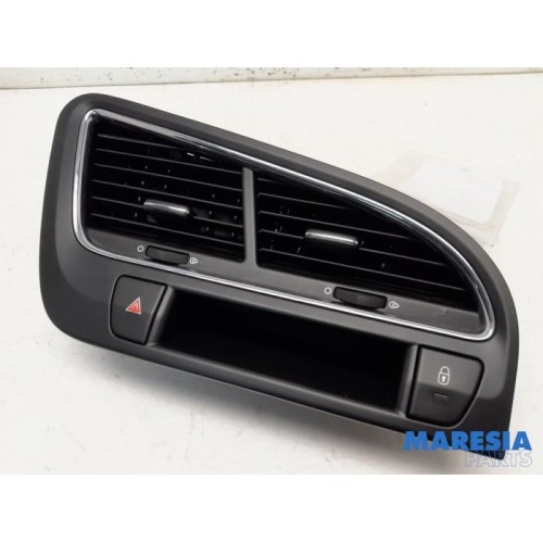 Peugeot - 5008 - Dashboard vent