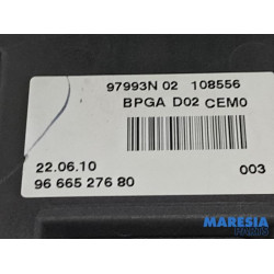 Peugeot - 5008 - Fuse box