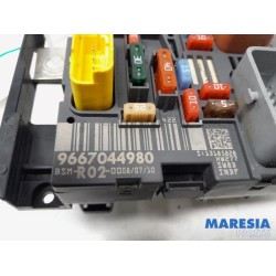 Peugeot - 5008 - Fuse box