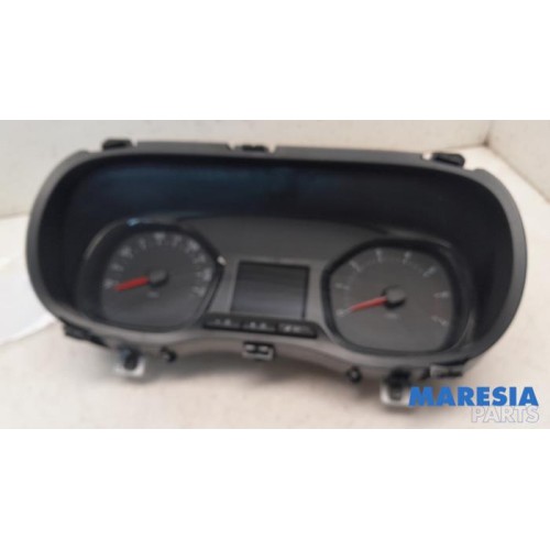 Toyota - Pro-Ace - Instrumentenpaneel