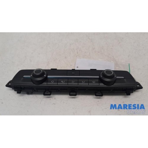 Toyota - Pro-Ace - Heater control panel