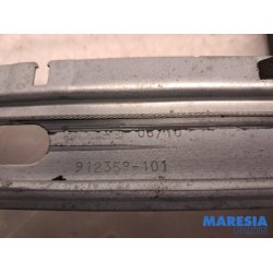 Peugeot - 5008 - Rear door window mechanism 4-door, right