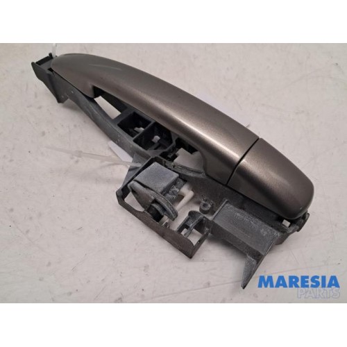 Peugeot - 5008 - Rear door handle 4-door, right