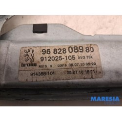 Peugeot - 5008 - Window mechanism 4-door, front left
