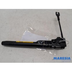 Peugeot - 5008 - Seatbelt tensioner, right