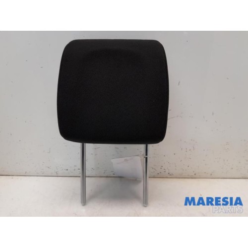 Peugeot - 5008 - Headrest