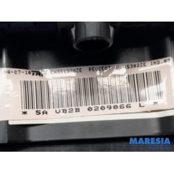 Peugeot - 5008 - Airbag links (Lenkrad)