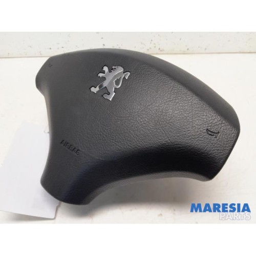 Peugeot - 5008 - Left airbag (steering wheel)