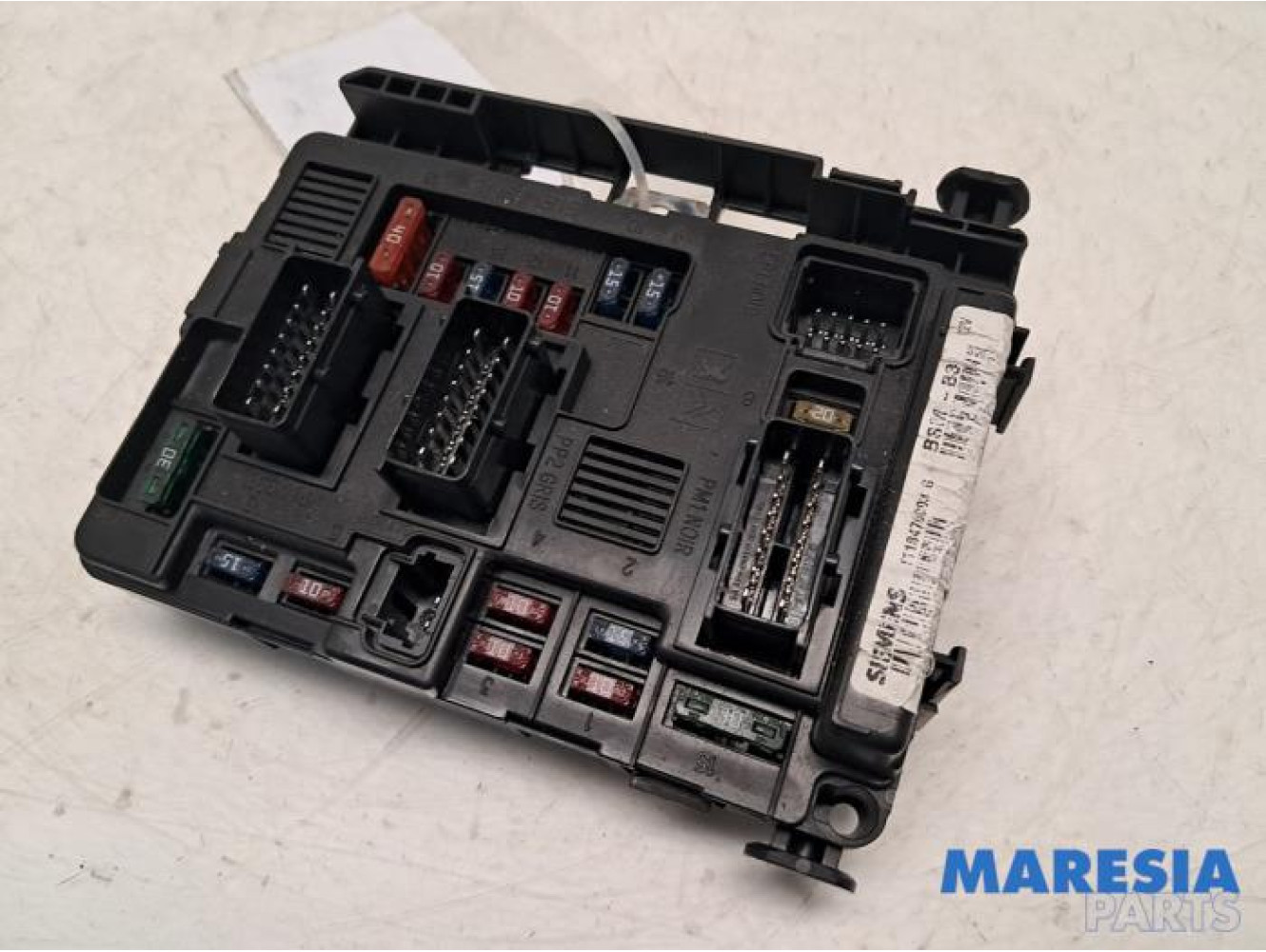 Peugeot - 206 - Fuse box