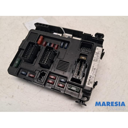 Peugeot - 206 - Fuse box