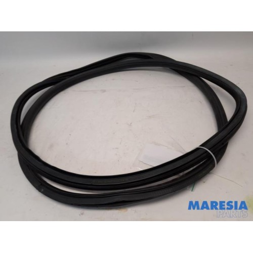 Toyota - Pro-Ace - Door seal 2-door, left