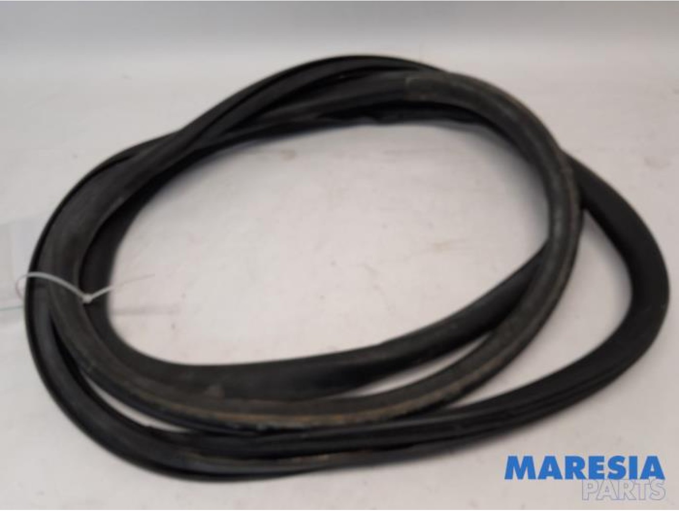 Toyota - Pro-Ace - Joint caoutchouc porte coulissante droite