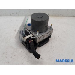 Toyota - Pro-Ace - ABS Pomp
