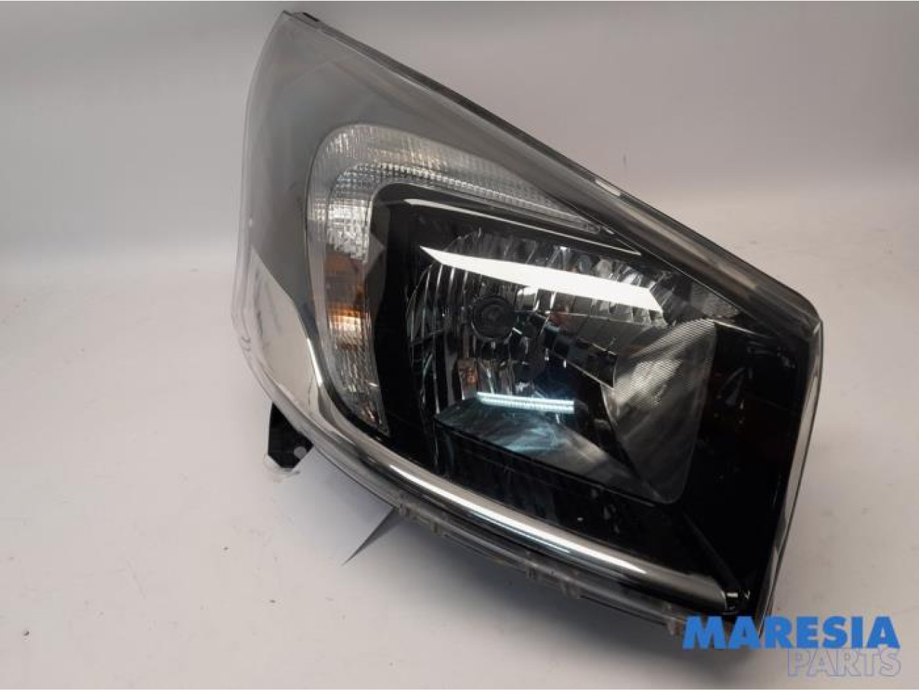 Opel - Vivaro - Koplamp rechts