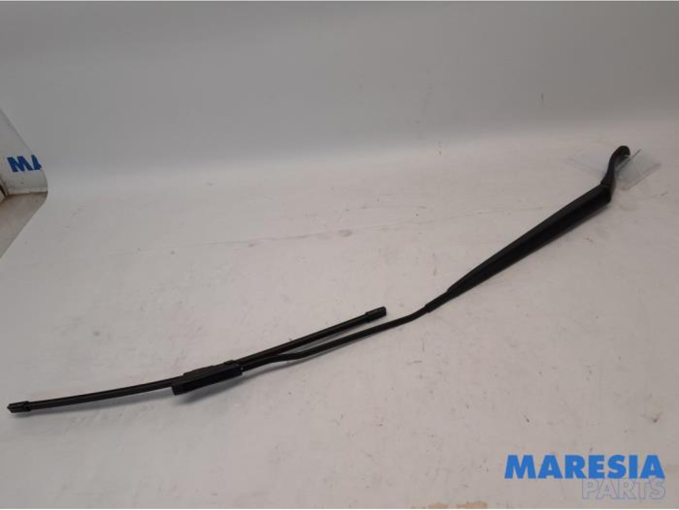 Toyota - Pro-Ace - Bras essuie-glace avant