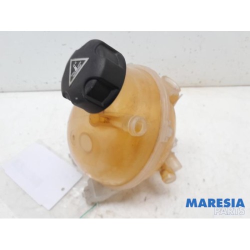 Toyota - Pro-Ace - Expansion vessel