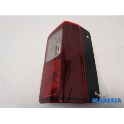 Opel - Vivaro - Taillight, right