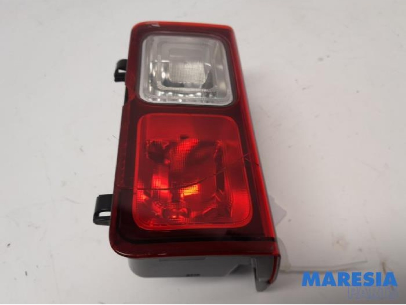 Opel - Vivaro - Taillight, right