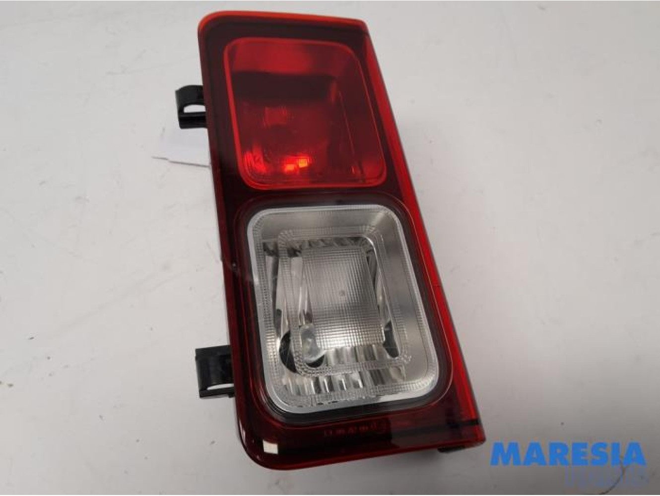 Opel - Vivaro - Achterlicht links
