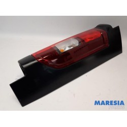 Opel - Vivaro - Achterlicht links