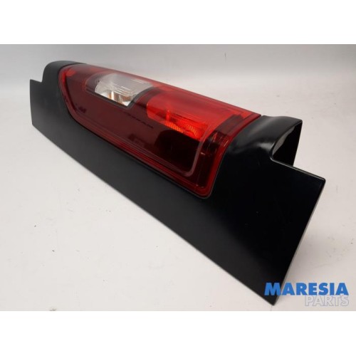 Opel - Vivaro - Achterlicht links
