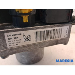 Peugeot - 5008 - Power steering pump