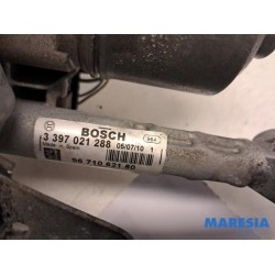 Peugeot - 5008 - Front wiper motor