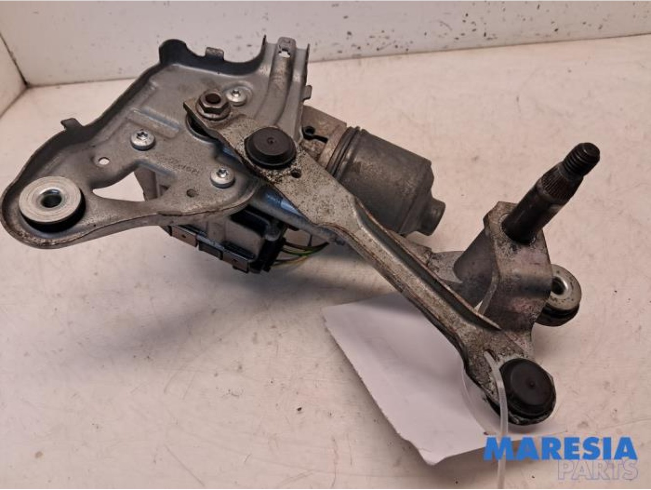 Peugeot - 5008 - Front wiper motor