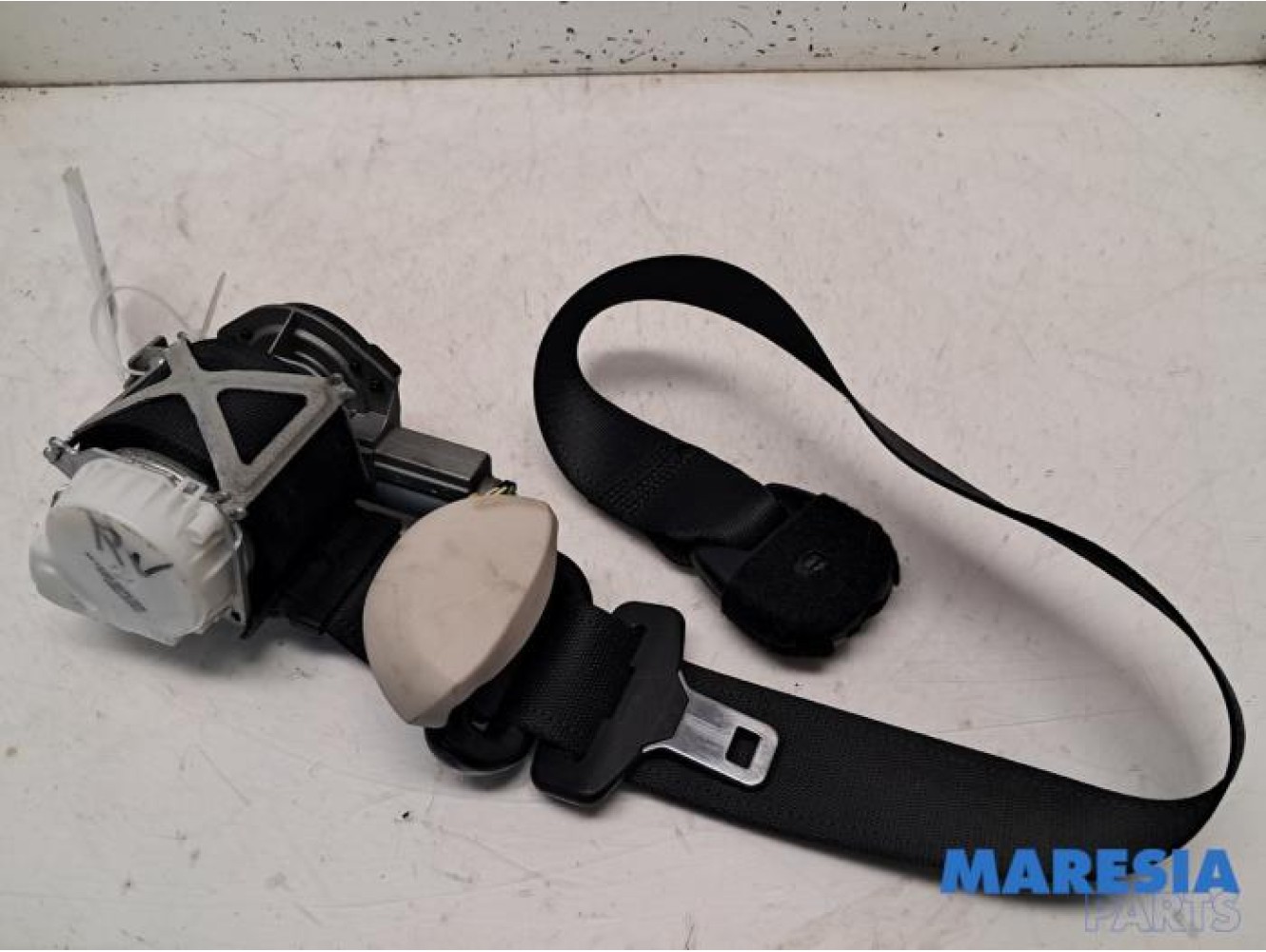 Fiat - 500 - Front seatbelt, right
