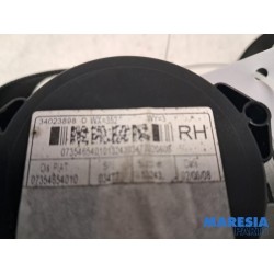 Fiat - 500 - Front seatbelt, right