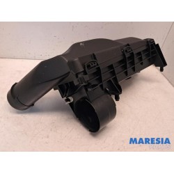 Peugeot - 5008 - Air box