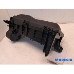 Peugeot - 5008 - Air box