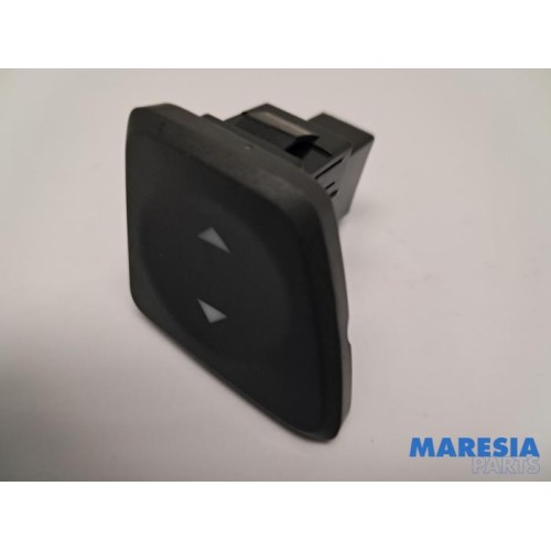 Fiat - 500 - Electric window switch