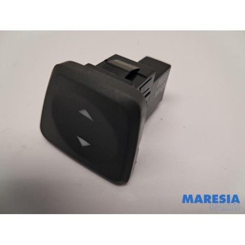 Fiat - 500 - Electric window switch