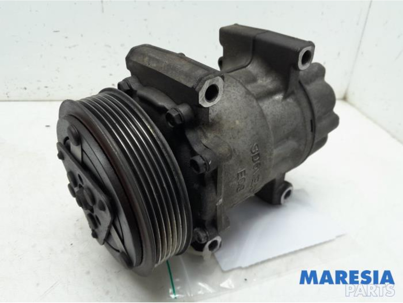 Peugeot - 206 - Air conditioning pump